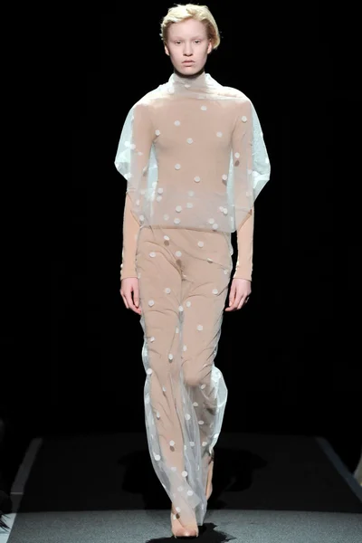Look 33